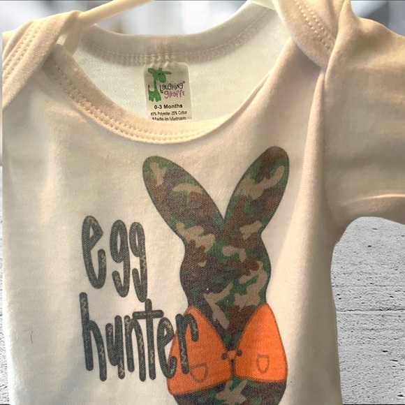0-3‎ months Easter “Egg Hunter” onesie - Picture 2 of 4